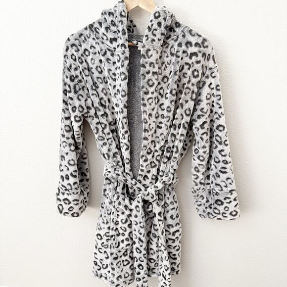 PINK x VICTORIA'S SECRET | Snow Leopard Pint Bath Robe Dressing Gown | XS/Small - Picture 1 of 8